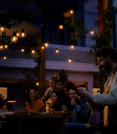 Przytulność na zewnątrz dzięki naszym lampom